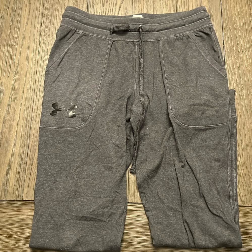 Under Armour 3/4 Sweatpants sz S